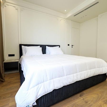 Hotel Adore Влёра Экстерьер фото