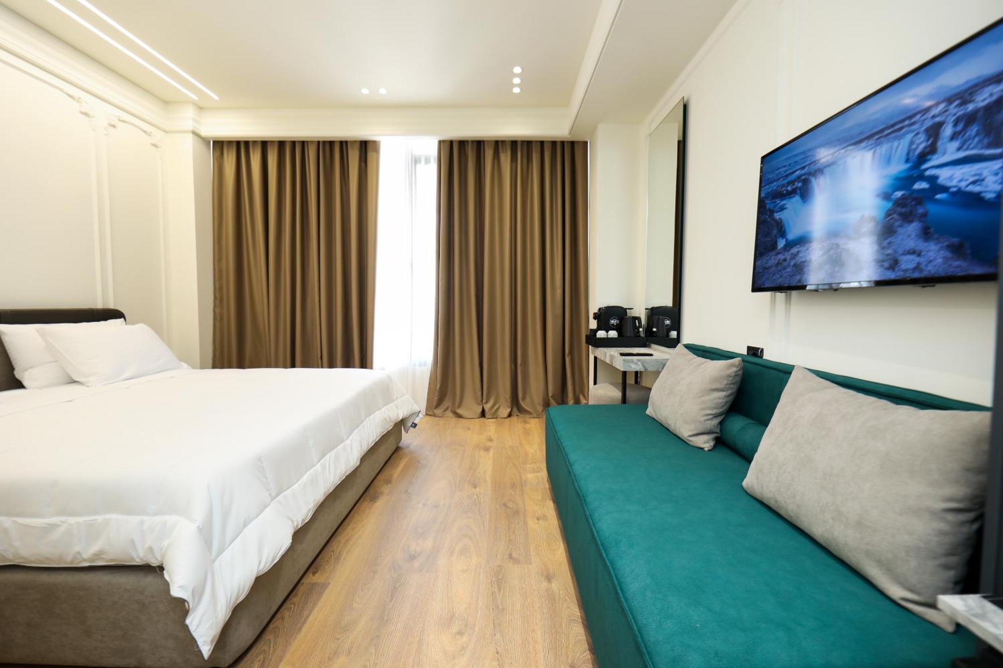 Hotel Adore Влёра Экстерьер фото