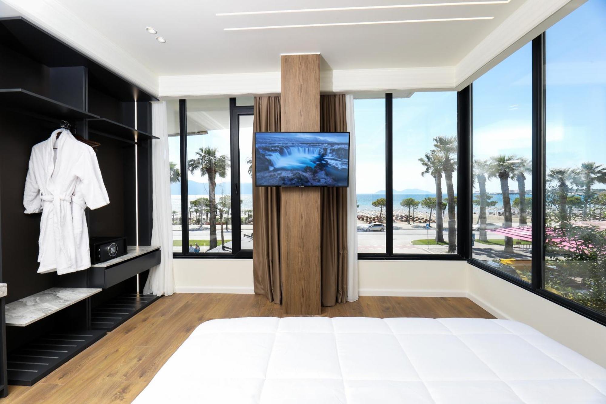 Hotel Adore Влёра Экстерьер фото